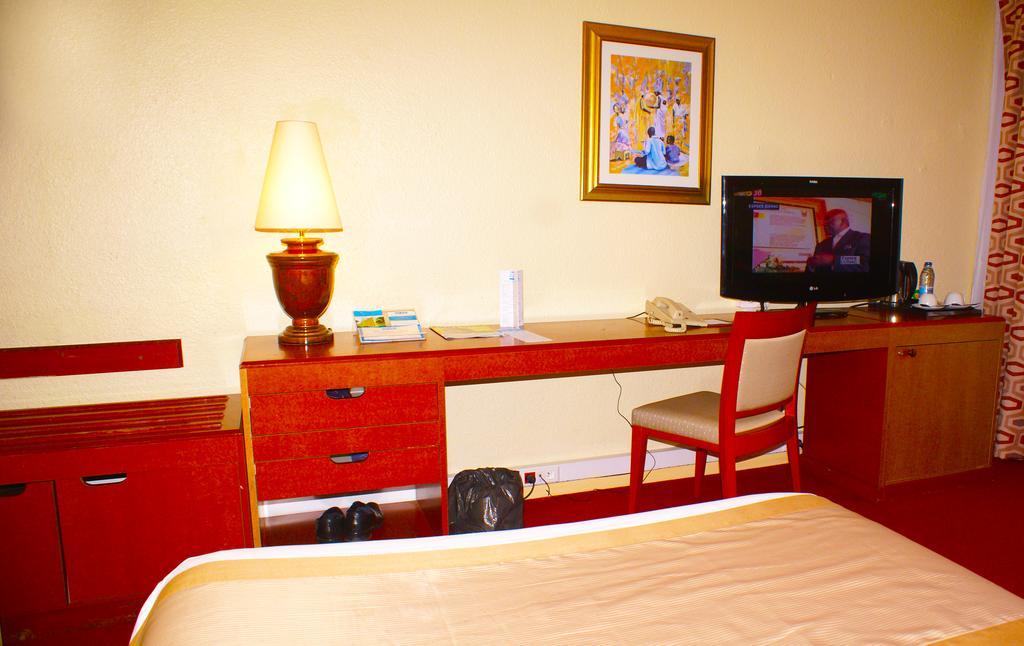 Hotel Sawa ドゥアラ エクステリア 写真