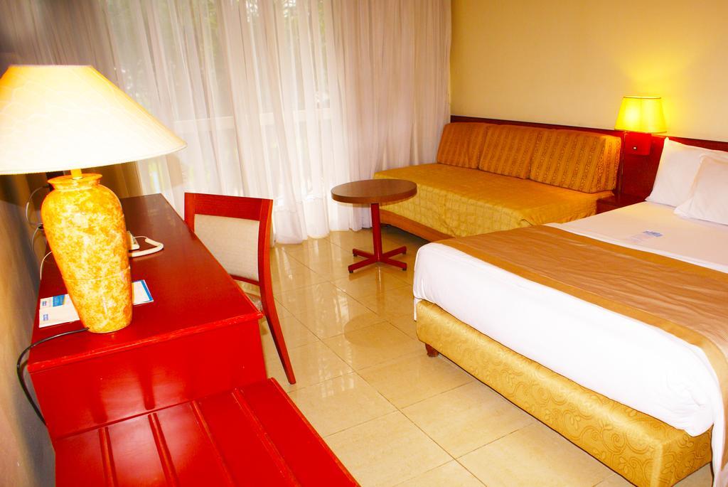 Hotel Sawa ドゥアラ エクステリア 写真