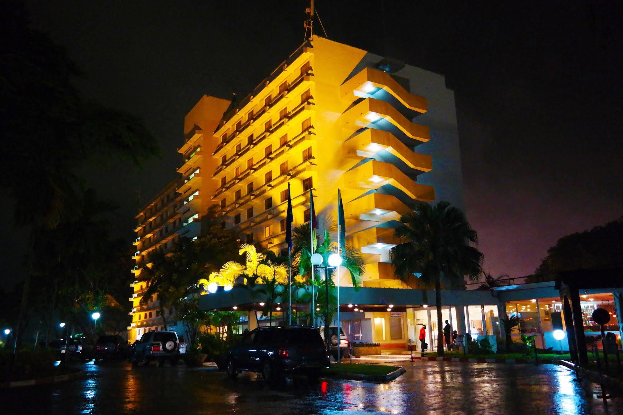 Hotel Sawa ドゥアラ エクステリア 写真