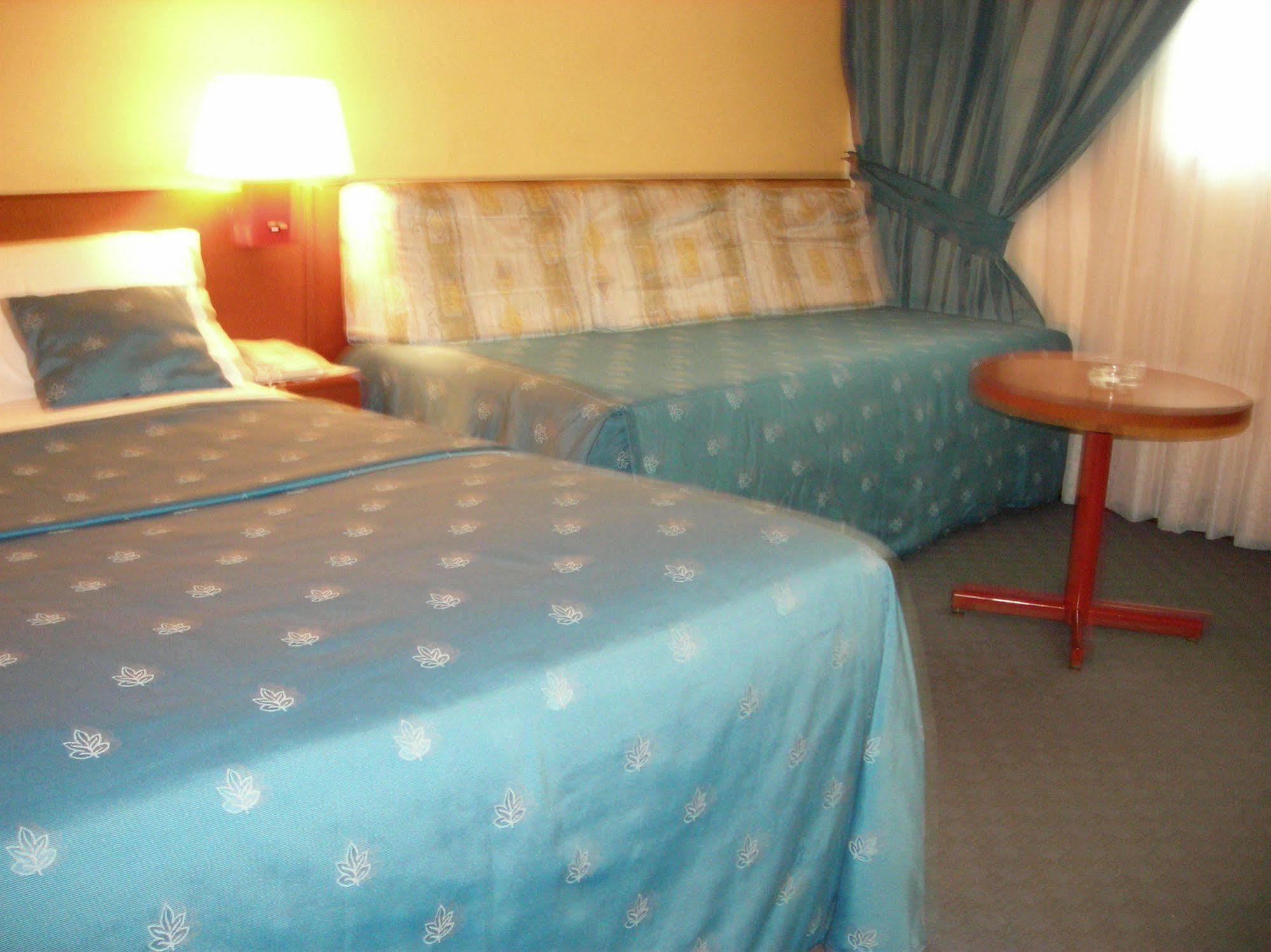 Hotel Sawa ドゥアラ エクステリア 写真