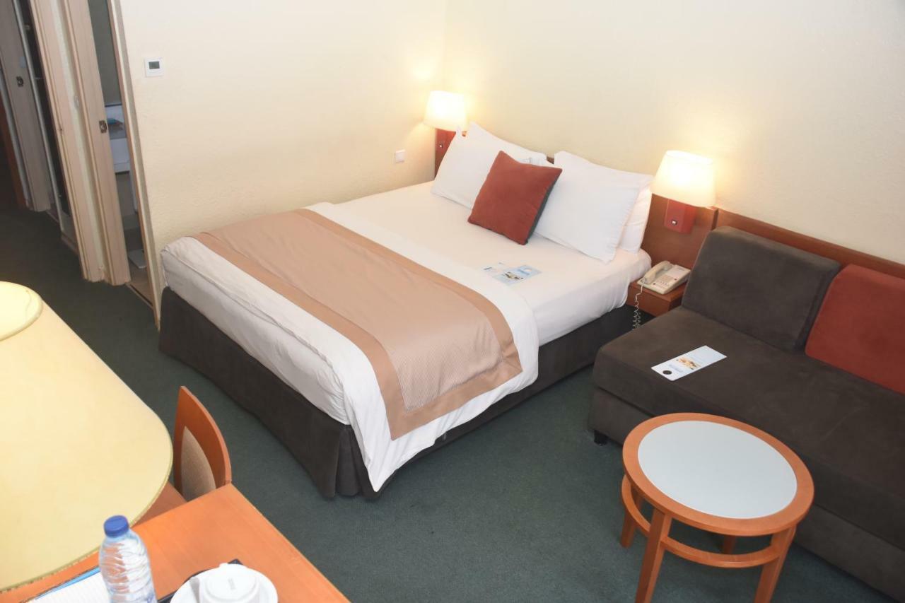 Hotel Sawa ドゥアラ エクステリア 写真