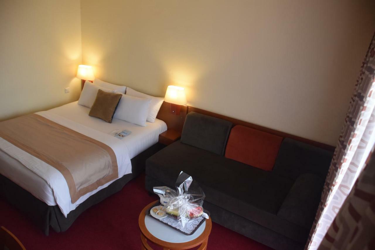 Hotel Sawa ドゥアラ エクステリア 写真
